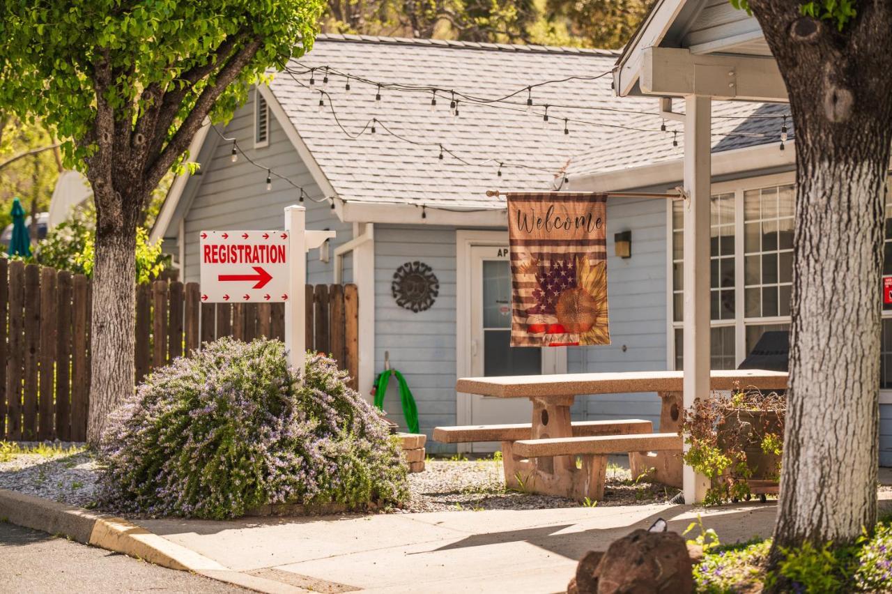 Mountain Gate Rv Park And Cottages Shasta Lake Exterior photo